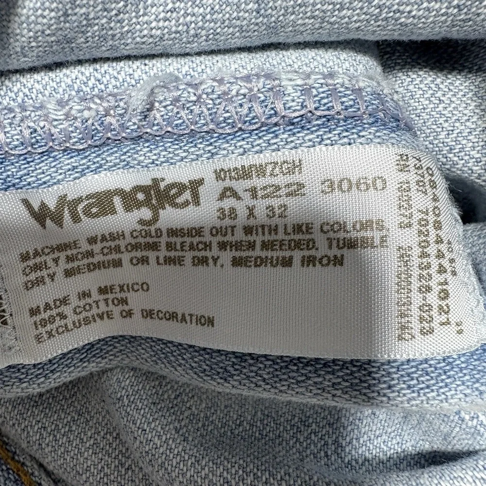 Wrangler Jeans Mens 38 X 32 Light Wash Cowboy Cut A122 Straight Cotton Slim Fit